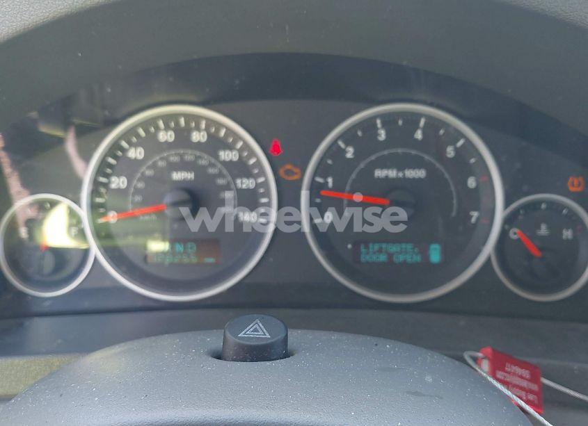 Photo 7 of 2005 Jeep Grand CHEROKEE LIMITED (VIN 1J4HR58295C532570)