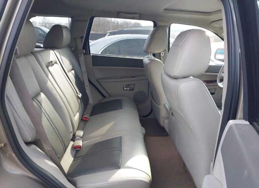 Photo 8 of 2005 Jeep Grand CHEROKEE LIMITED (VIN 1J4HR582X5C577307)