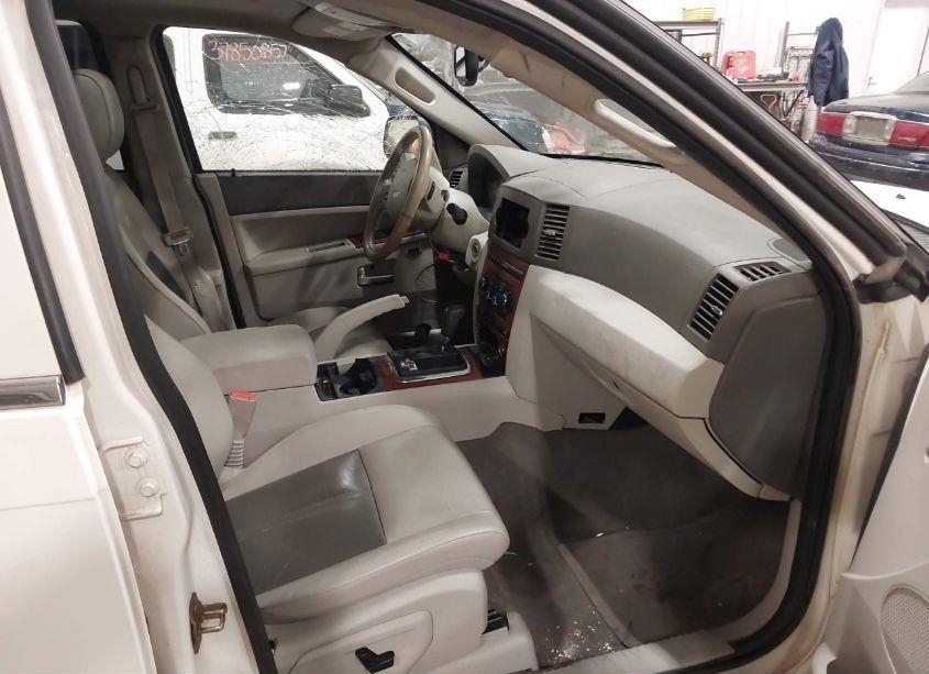 Photo 5 of 2005 Jeep Grand CHEROKEE LIMITED (VIN 1J4HR58N05C606842)