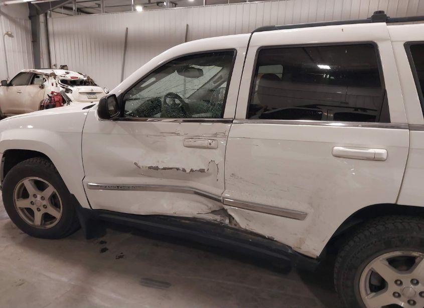 Photo 6 of 2005 Jeep Grand CHEROKEE LIMITED (VIN 1J4HR58N05C606842)