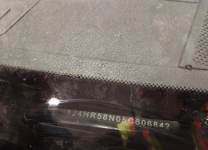 Photo 9 of 2005 Jeep Grand CHEROKEE LIMITED (VIN 1J4HR58N05C606842)