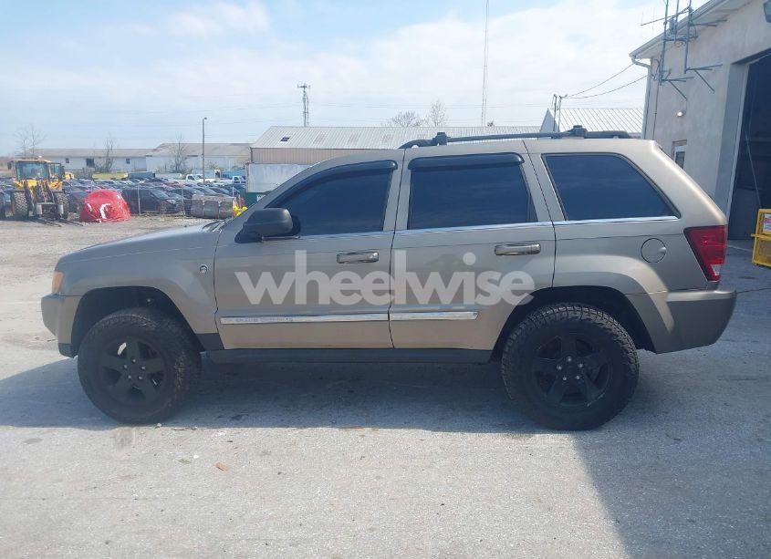 Photo 14 of 2005 Jeep Grand CHEROKEE LIMITED (VIN 1J4HR58N95C510465)