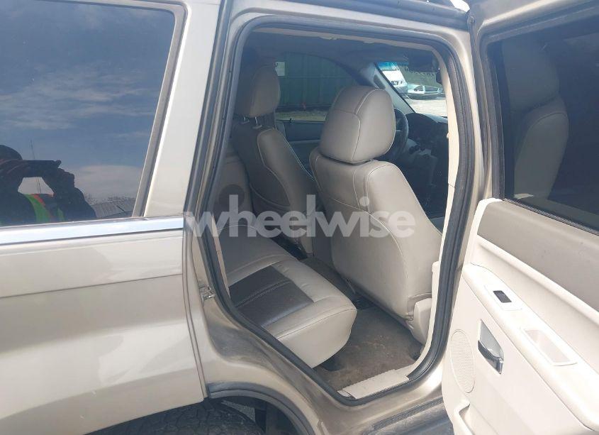 Photo 8 of 2005 Jeep Grand CHEROKEE LIMITED (VIN 1J4HR58N95C510465)