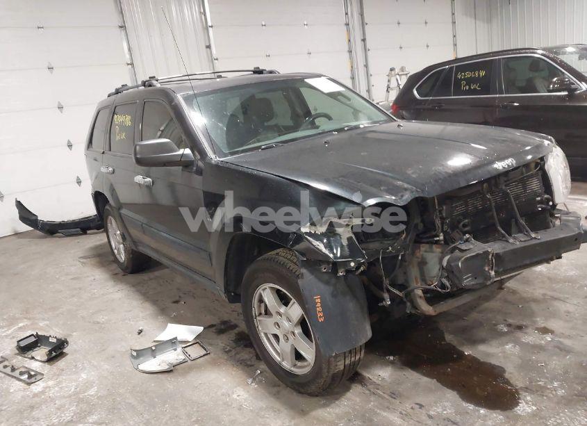 2005 Jeep Grand CHEROKEE LAREDO (VIN 1J4HS48N35C658626) main photo