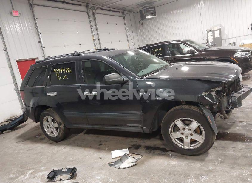 Photo 13 of 2005 Jeep Grand CHEROKEE LAREDO (VIN 1J4HS48N35C658626)