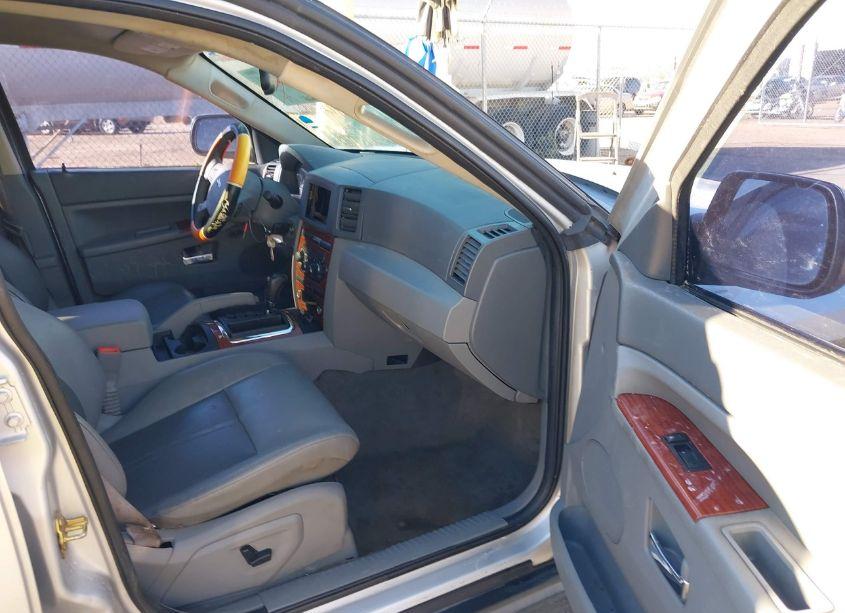 Photo 5 of 2005 Jeep Grand CHEROKEE LIMITED (VIN 1J4HS58N65C700745)