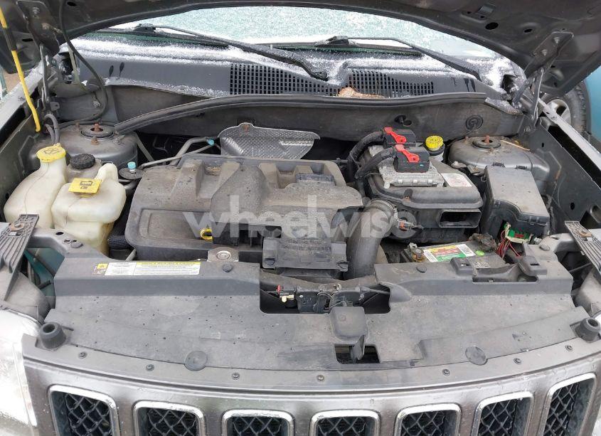 Photo 10 of 2011 Jeep Compass (VIN 1J4NF1FB0BD271696)
