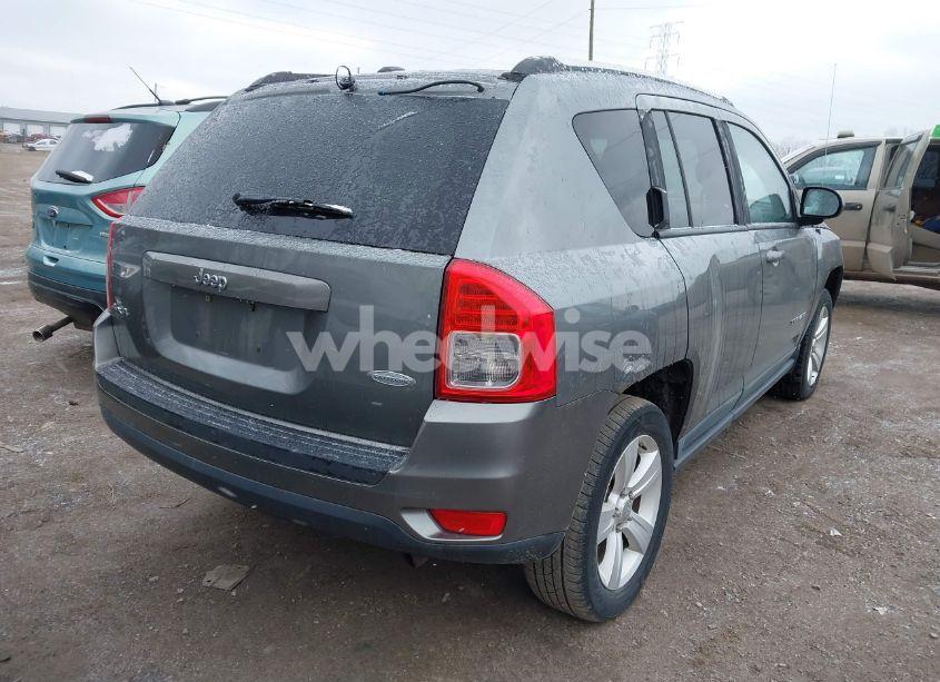 Photo 4 of 2011 Jeep Compass (VIN 1J4NF1FB0BD271696)