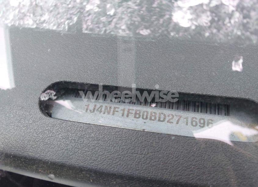 Photo 9 of 2011 Jeep Compass (VIN 1J4NF1FB0BD271696)