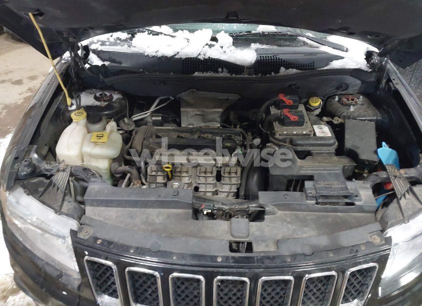 Photo 10 of 2011 Jeep Compass (VIN 1J4NF1FB1BD179397)