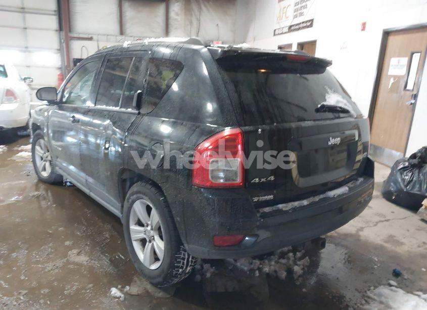 Photo 3 of 2011 Jeep Compass (VIN 1J4NF1FB1BD179397)