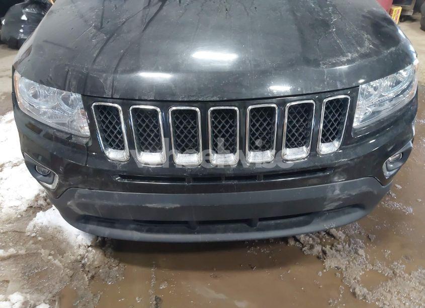 Photo 6 of 2011 Jeep Compass (VIN 1J4NF1FB1BD179397)