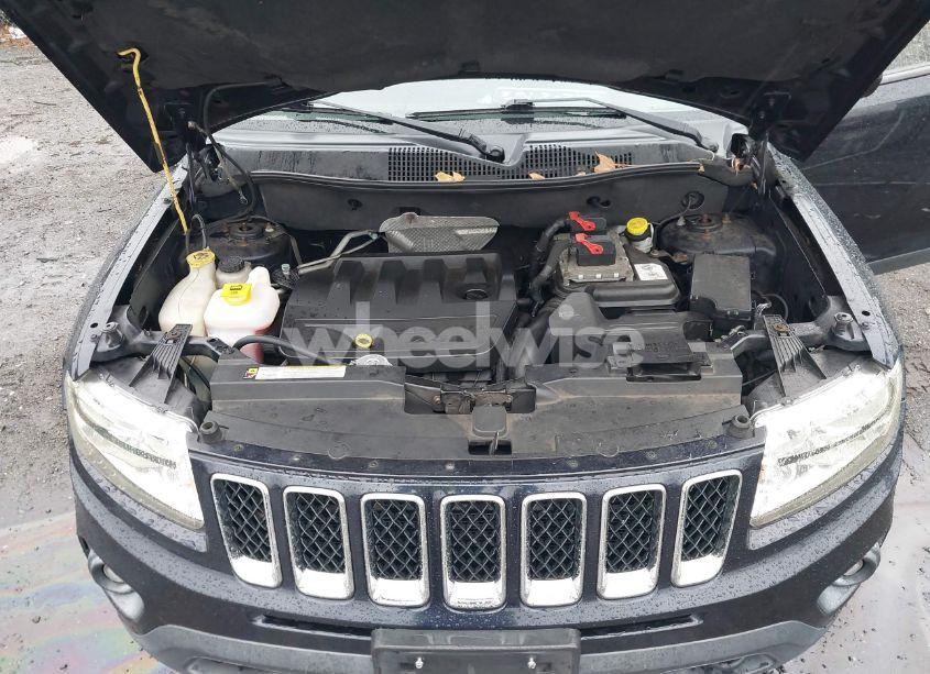 Photo 10 of 2011 Jeep Compass (VIN 1J4NF1FB2BD163919)