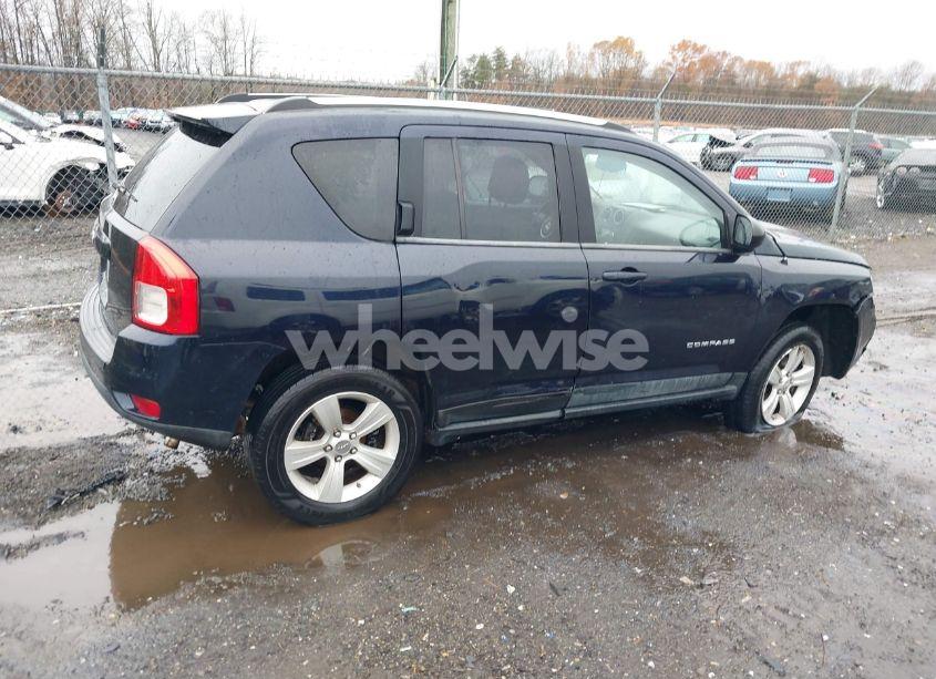 Photo 13 of 2011 Jeep Compass (VIN 1J4NF1FB2BD163919)