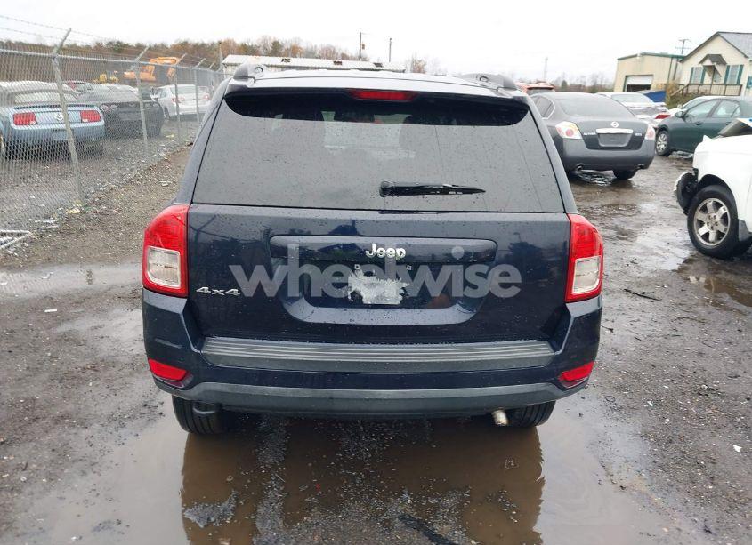 Photo 16 of 2011 Jeep Compass (VIN 1J4NF1FB2BD163919)