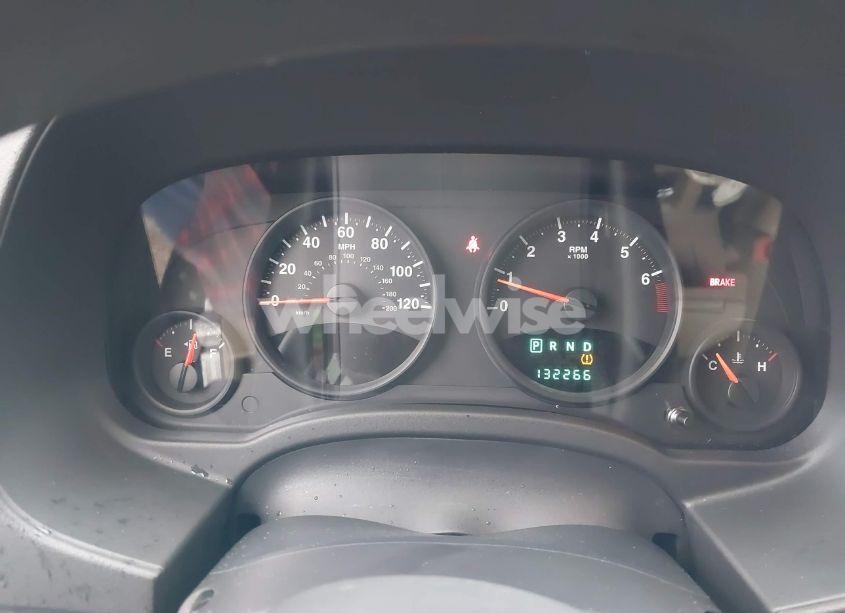 Photo 7 of 2011 Jeep Compass (VIN 1J4NF1FB2BD163919)