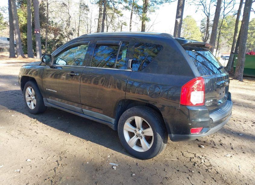 Photo 3 of 2011 Jeep Compass (VIN 1J4NF1FB2BD180025)