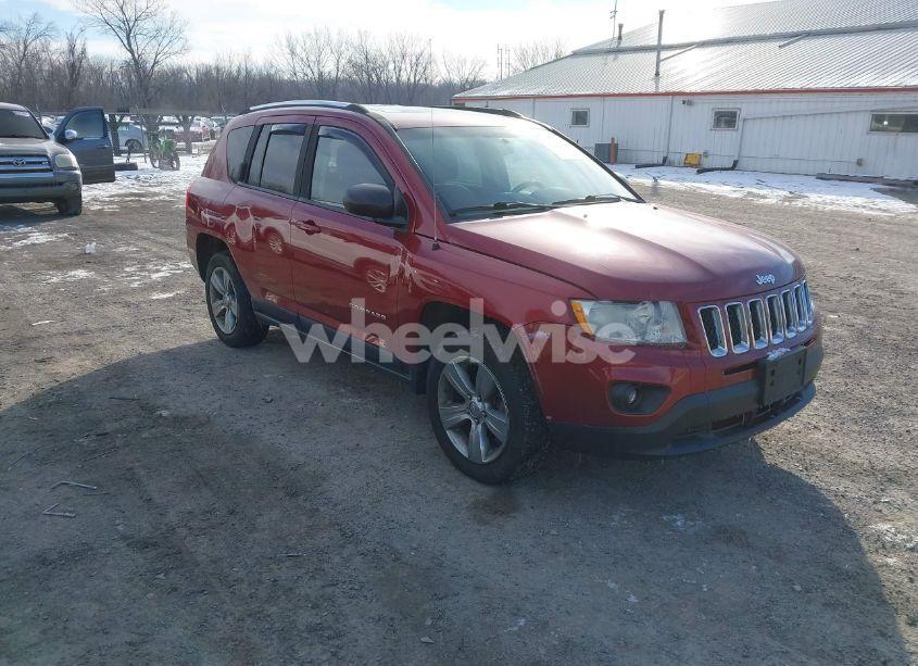 2011 Jeep Compass (VIN 1J4NF1FB2BD212486) main photo