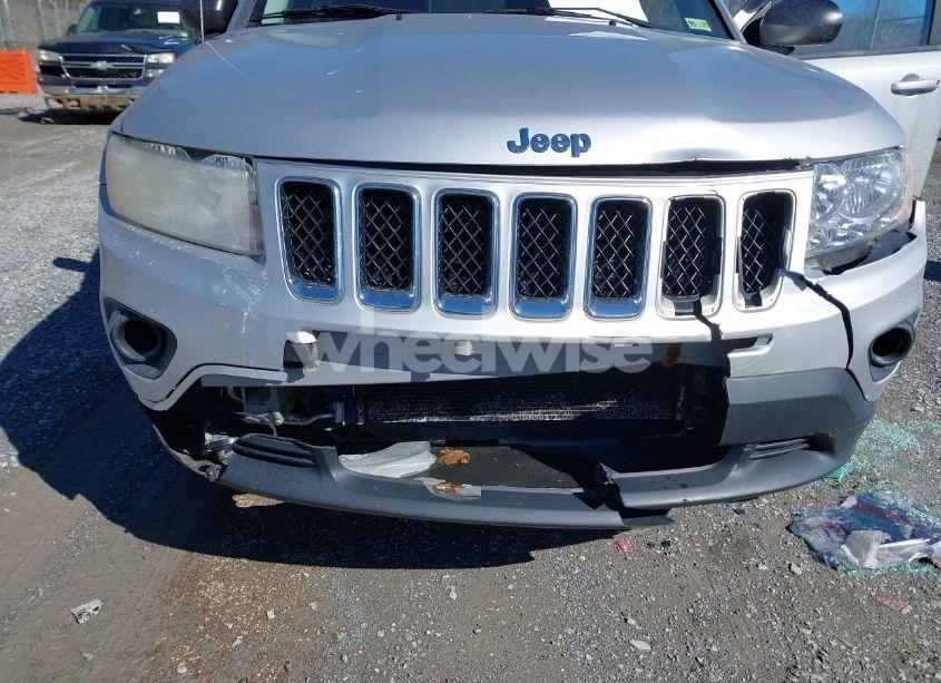 Photo 6 of 2011 Jeep Compass (VIN 1J4NF1FB2BD277791)