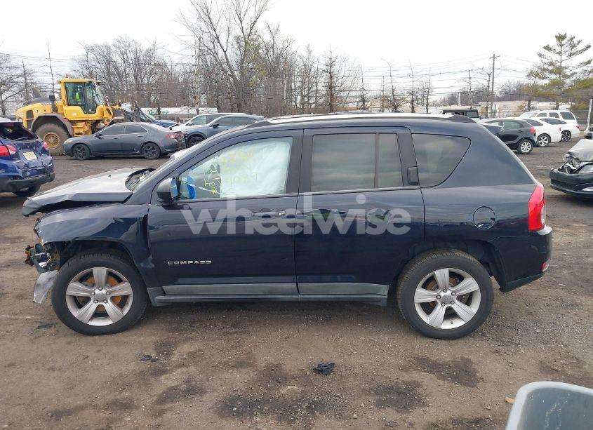 Photo 14 of 2011 Jeep Compass (VIN 1J4NF1FB3BD164268)