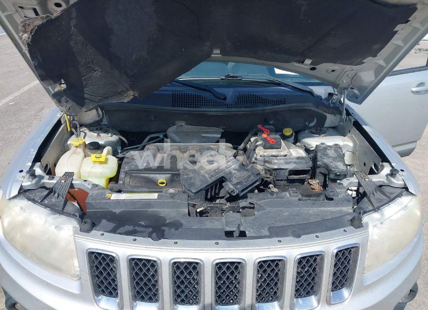 Photo 10 of 2011 Jeep Compass (VIN 1J4NF1FB3BD211007)