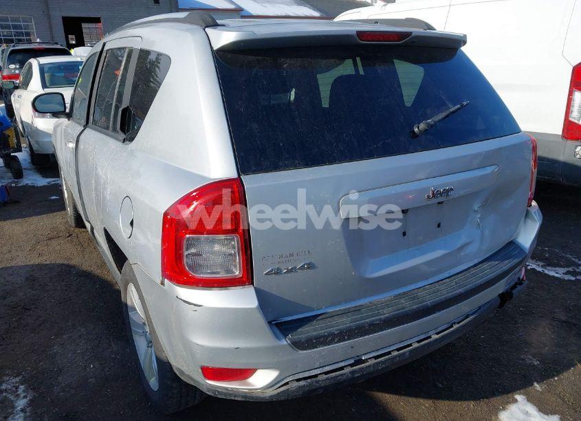 Photo 3 of 2011 Jeep Compass (VIN 1J4NF1FB3BD218930)