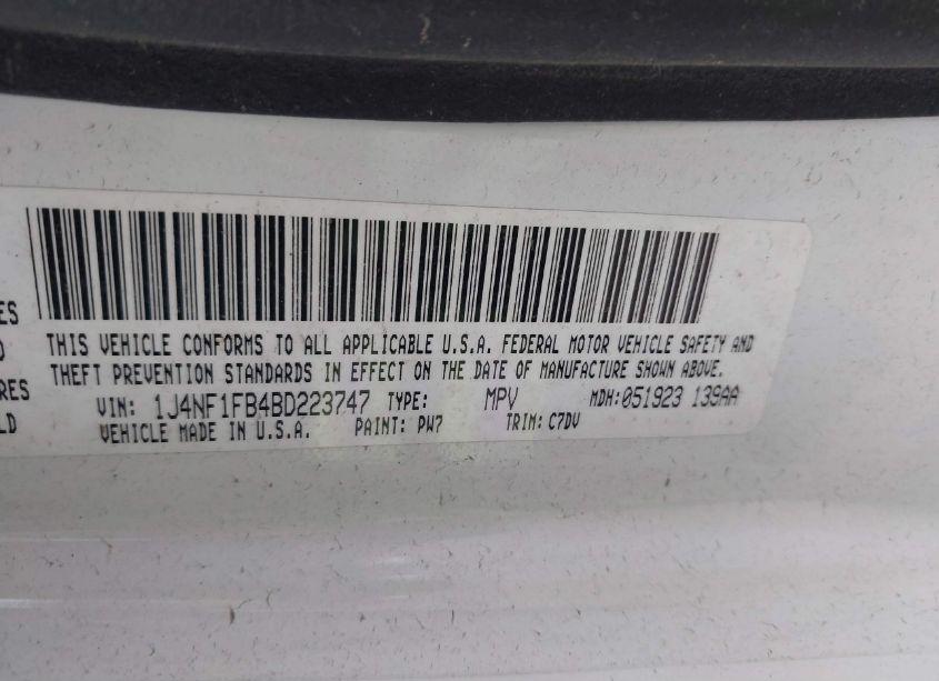 Photo 9 of 2011 Jeep Compass (VIN 1J4NF1FB4BD223747)