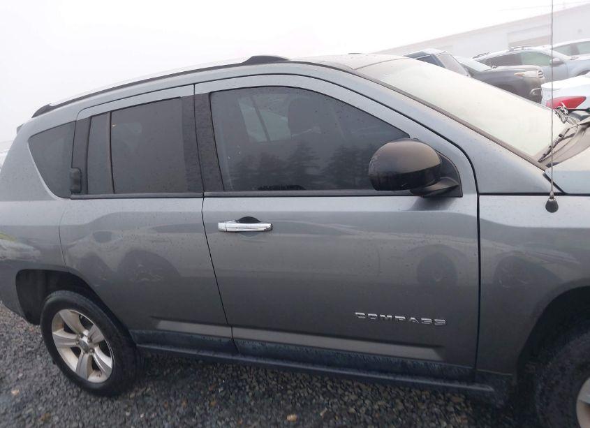 Photo 13 of 2011 Jeep Compass (VIN 1J4NF1FB4BD279882)