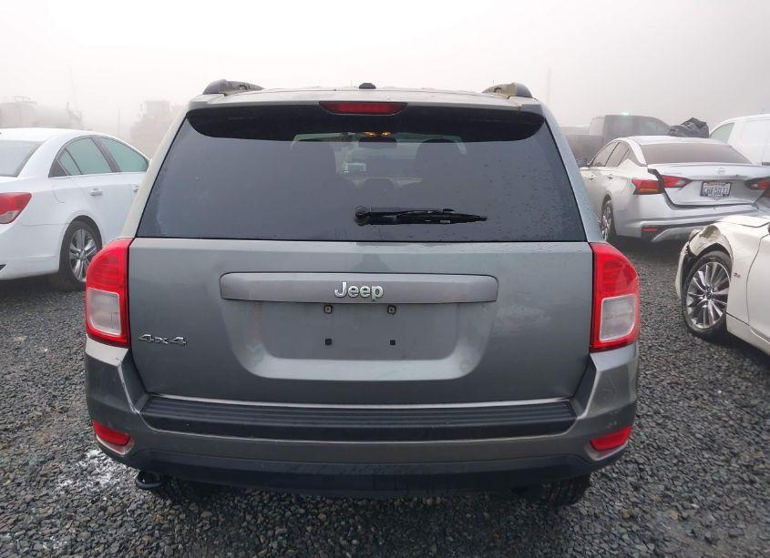 Photo 16 of 2011 Jeep Compass (VIN 1J4NF1FB4BD279882)