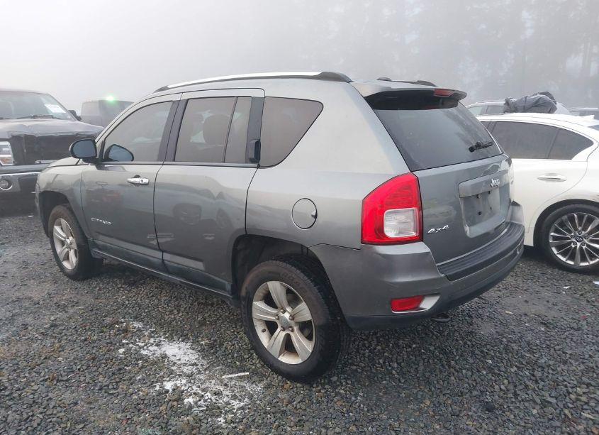Photo 3 of 2011 Jeep Compass (VIN 1J4NF1FB4BD279882)