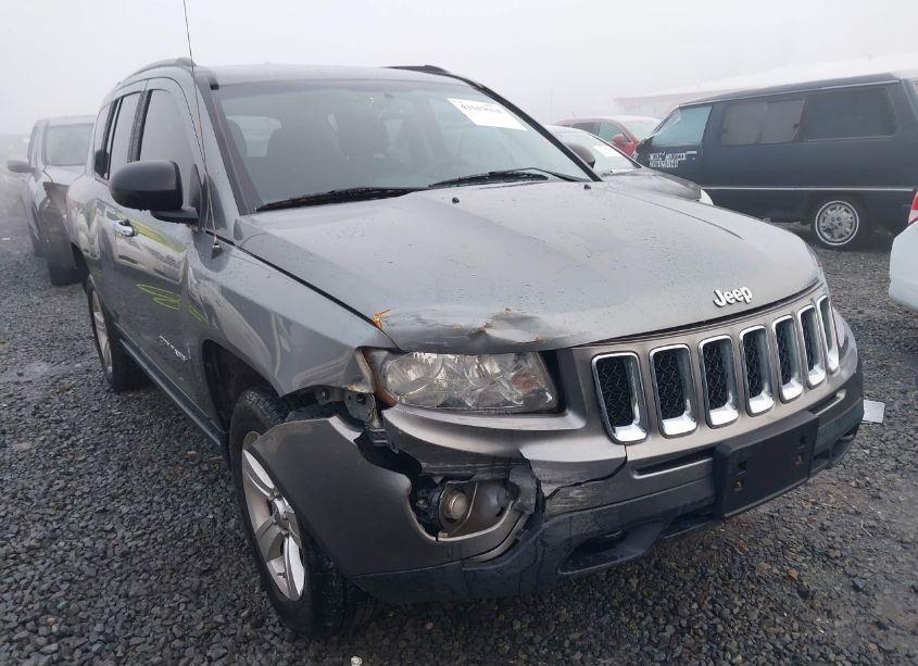 Photo 6 of 2011 Jeep Compass (VIN 1J4NF1FB4BD279882)