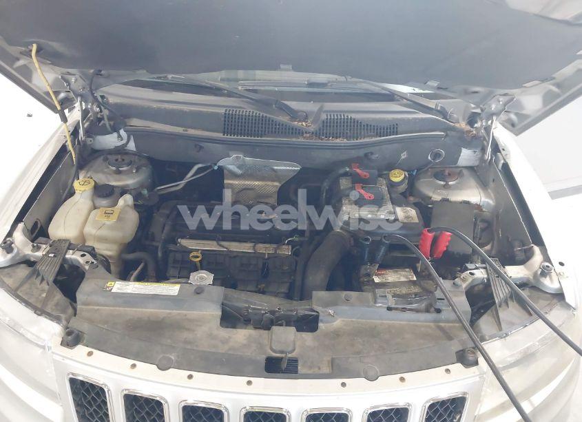 Photo 10 of 2011 Jeep Compass (VIN 1J4NF1FB5BD146211)