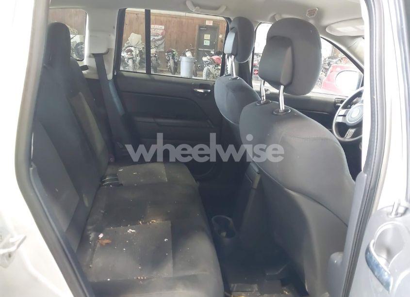 Photo 8 of 2011 Jeep Compass (VIN 1J4NF1FB5BD146211)