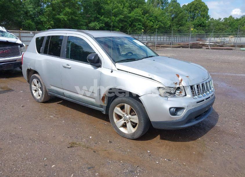 2011 Jeep Compass (VIN 1J4NF1FB5BD279258) main photo