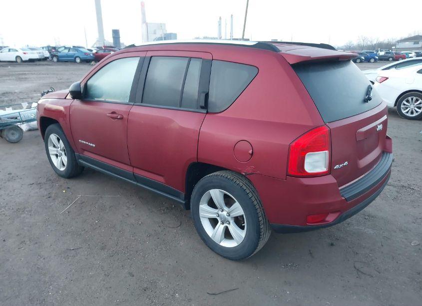 Photo 3 of 2011 Jeep Compass (VIN 1J4NF1FB6BD187463)
