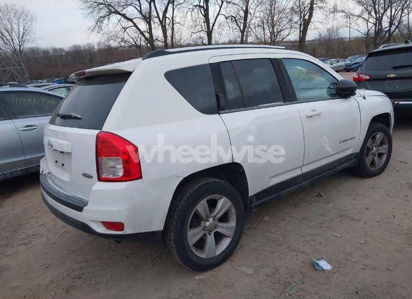 Photo 4 of 2011 Jeep Compass (VIN 1J4NF1FB6BD193604)