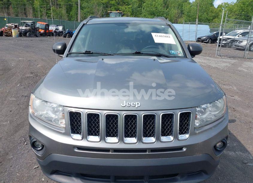 Photo 12 of 2011 Jeep Compass (VIN 1J4NF1FB6BD278233)