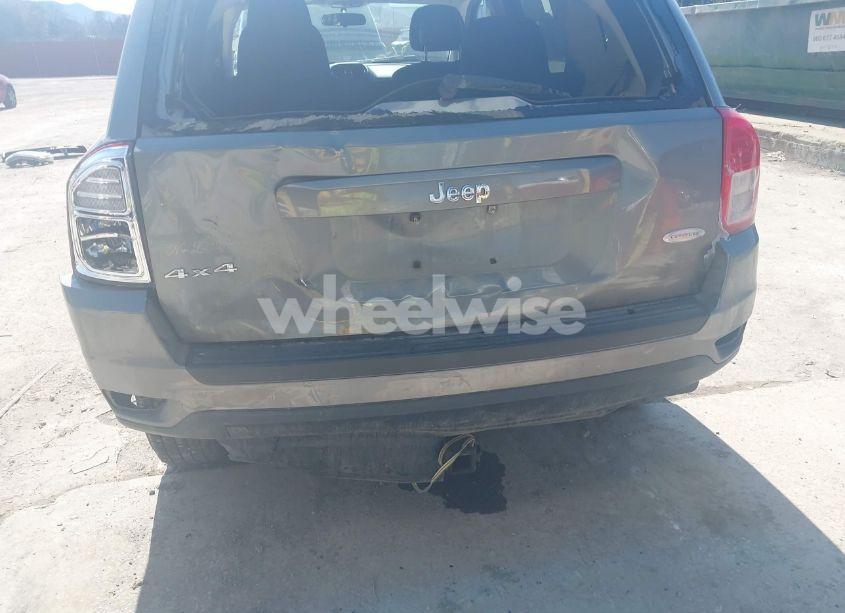 Photo 6 of 2011 Jeep Compass (VIN 1J4NF1FB6BD278524)