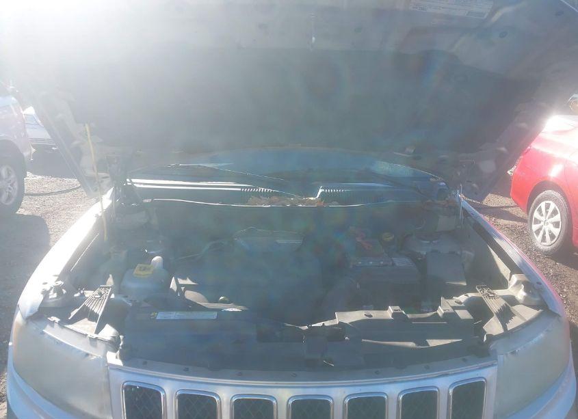 Photo 10 of 2011 Jeep Compass (VIN 1J4NF1FB7BD248352)