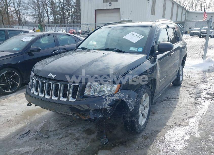 Photo 6 of 2011 Jeep Compass (VIN 1J4NF1FB8BD154545)