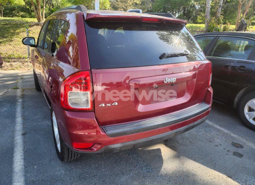 Photo 3 of 2011 Jeep Compass (VIN 1J4NF1FB9BD134918)