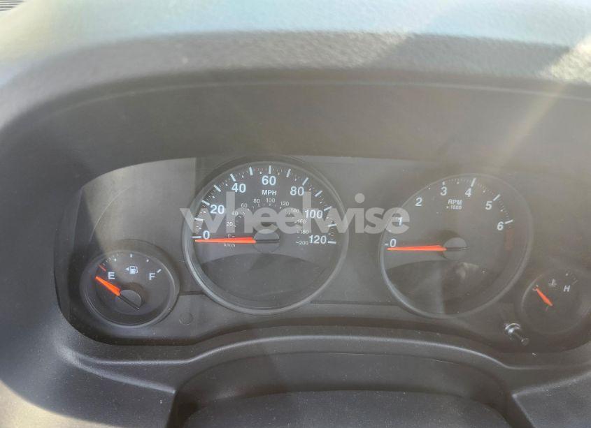 Photo 7 of 2011 Jeep Compass (VIN 1J4NF1FB9BD134918)