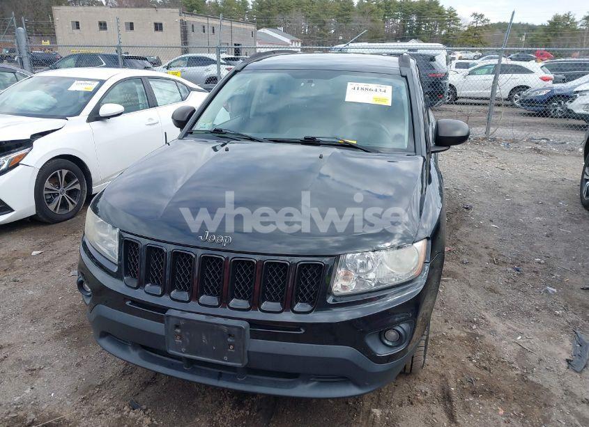 Photo 12 of 2011 Jeep Compass (VIN 1J4NF1FB9BD154943)