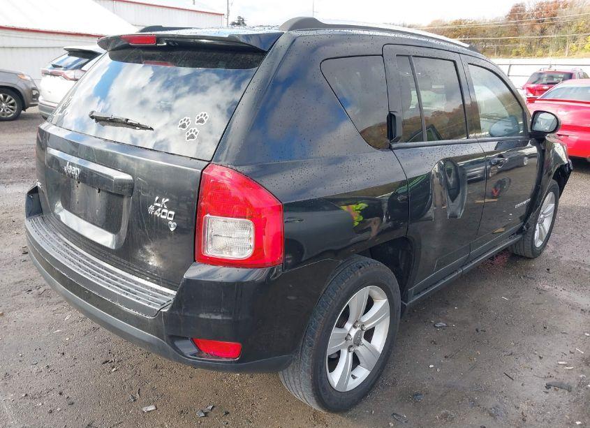 Photo 4 of 2011 Jeep Compass (VIN 1J4NF1FB9BD163867)