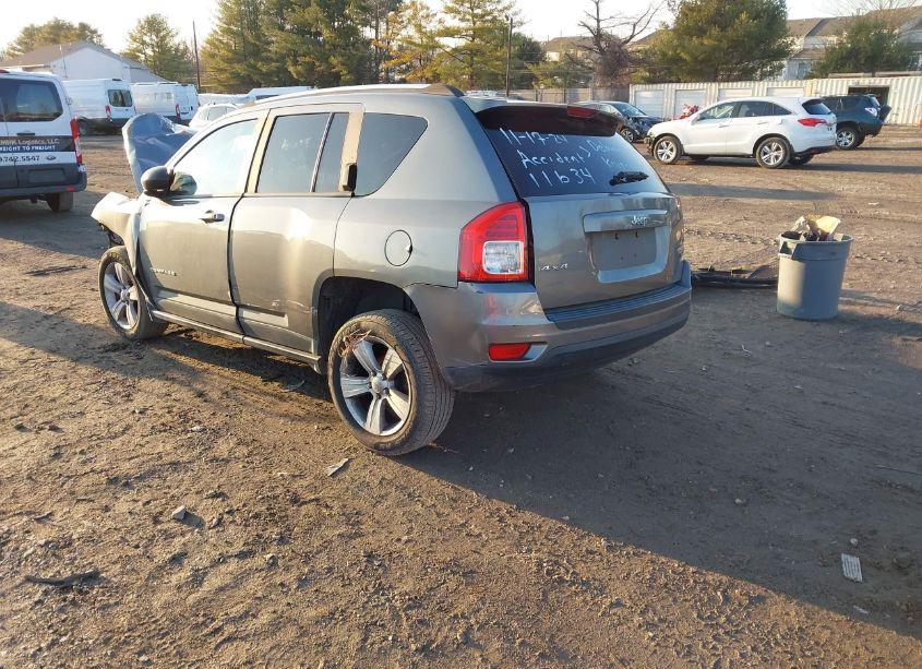 Photo 3 of 2011 Jeep Compass (VIN 1J4NF1FB9BD223047)