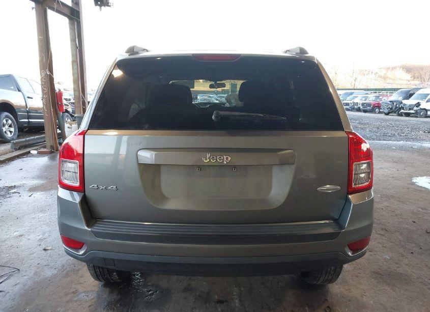 Photo 16 of 2011 Jeep Compass (VIN 1J4NF1FB9BD279957)