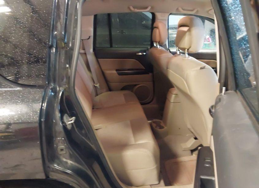 Photo 8 of 2011 Jeep Compass (VIN 1J4NF1FBXBD134720)