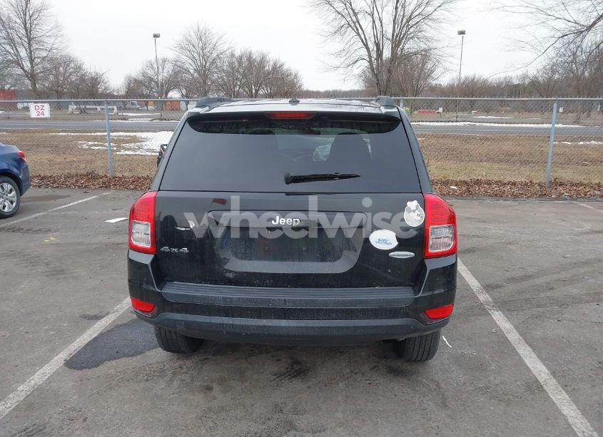 Photo 16 of 2011 Jeep Compass (VIN 1J4NF1FBXBD135267)