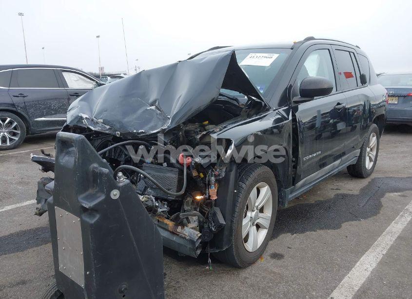 Photo 6 of 2011 Jeep Compass (VIN 1J4NF1FBXBD135267)