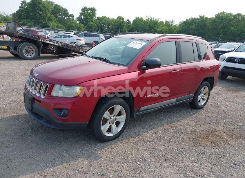 Photo 2 of 2011 Jeep Compass (VIN 1J4NF1FBXBD149377)